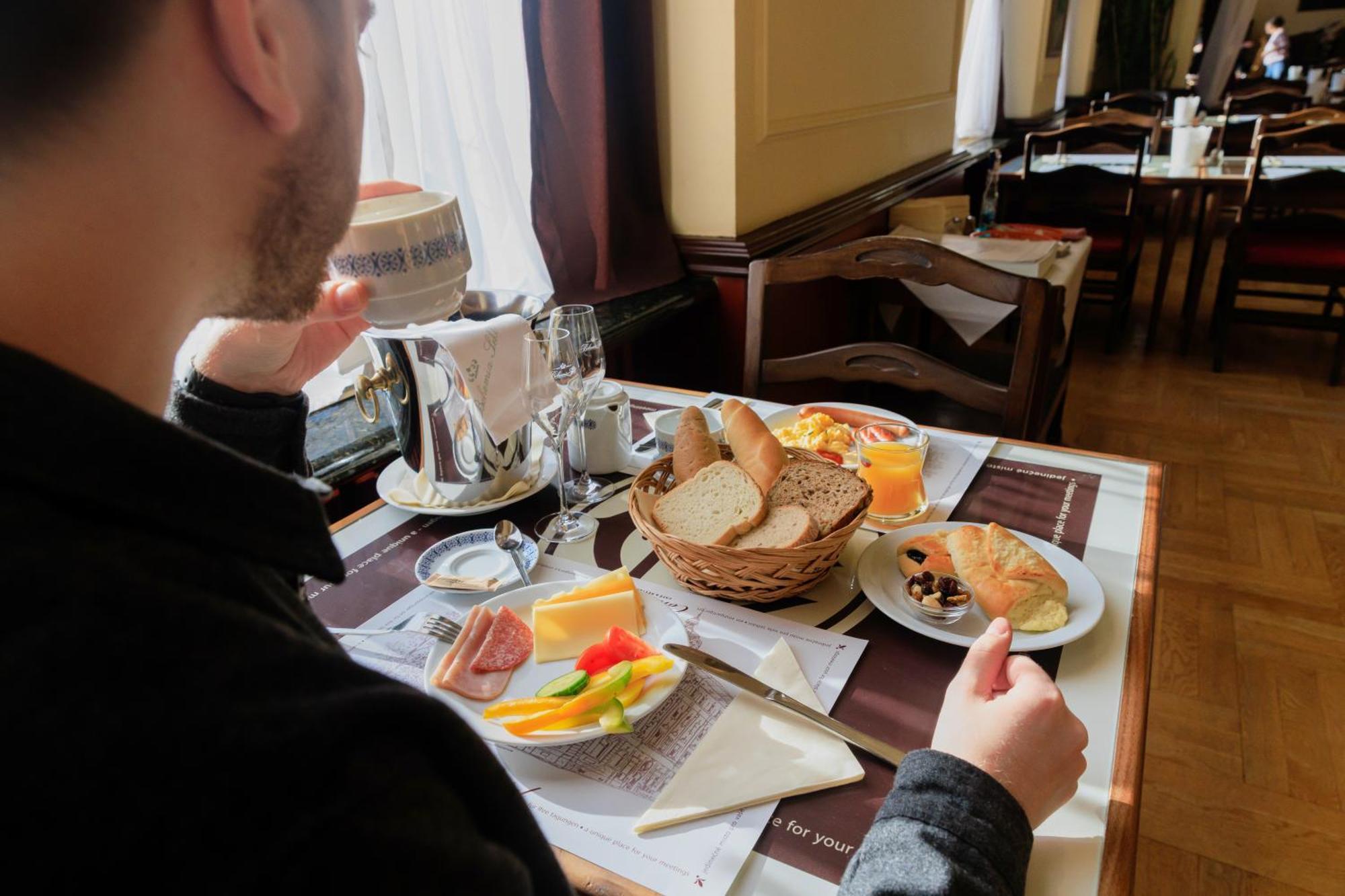 Hotel Continental 플젠 외부 사진