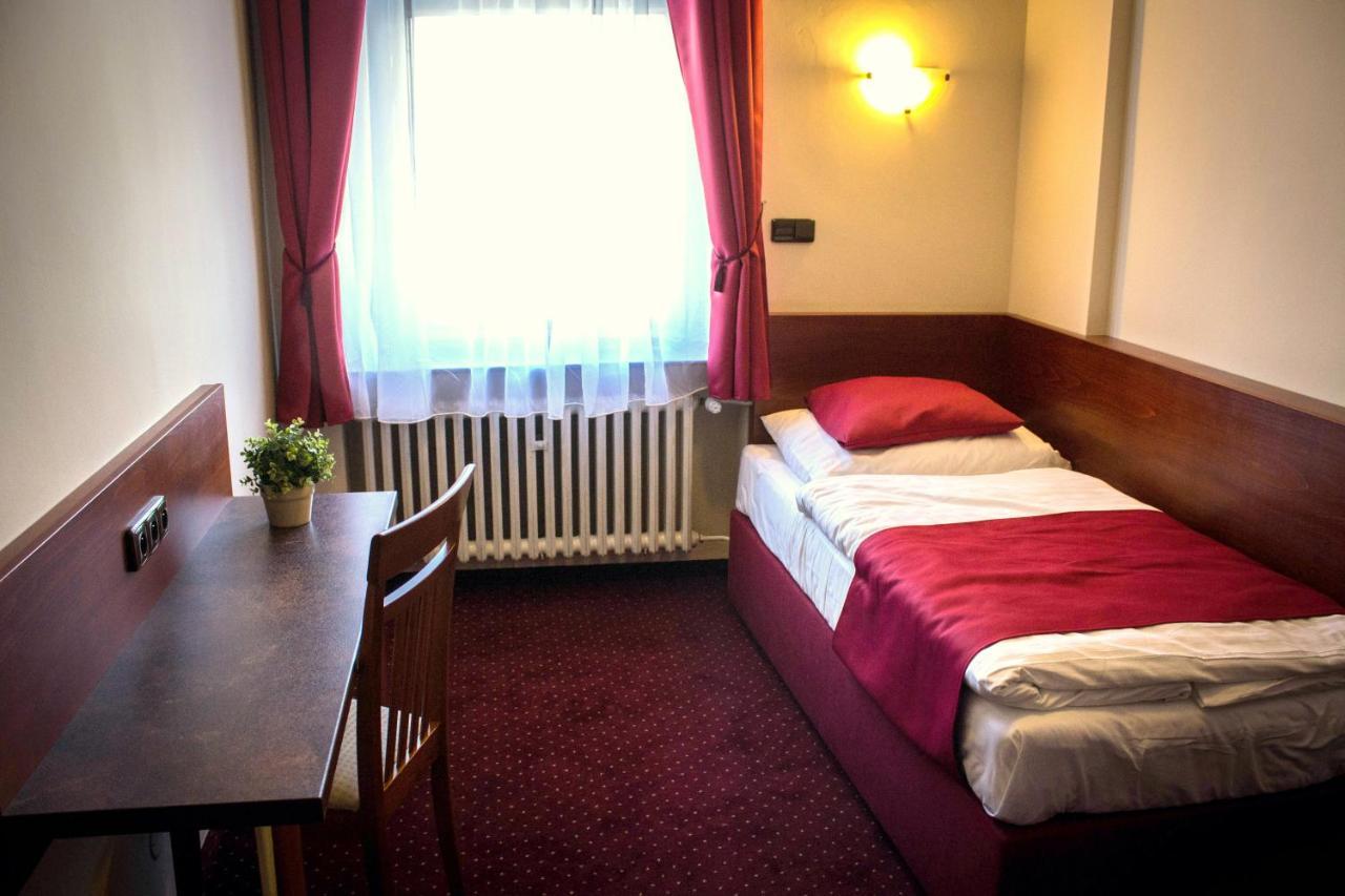 Hotel Continental 플젠 외부 사진